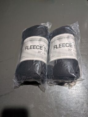 Summit Ridge 2 CT Black Fleece Throw Blankets 30"*40" New In Package